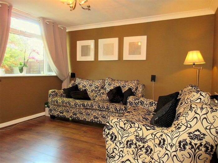 3 Bedroom Semi-Detached House To Rent In Wood Lane, Farnley, Leeds LS12