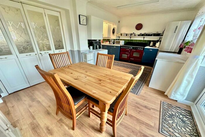 2 Bedroom Semi-Detached House For Sale In Alexander Road, Braintree, CM7