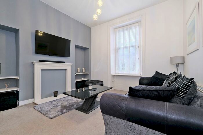 2 Bedroom Flat To Rent In Granton Place, First Floor, AB10
