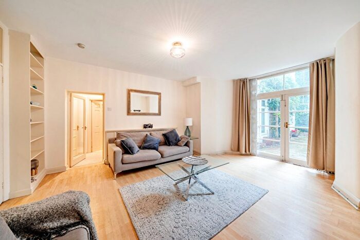 2 Bedroom Flat For Sale In Westbourne Terrace, Bayswater, London, W2