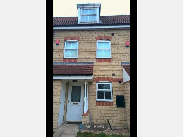 3 Bedroom Terraced House To Rent In Nunnington Way, Doncaster, DN3