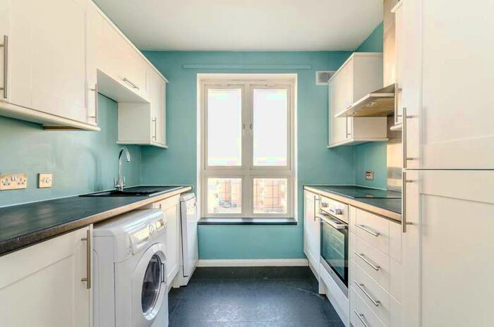 1 Bedroom Flat To Rent In Garter Way, Rotherhithe, SE16