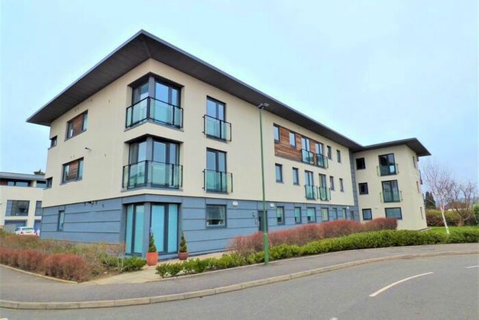 3 Bedroom Flat To Rent In Burnbrae Place, Corstorphine, Edinburgh, EH12