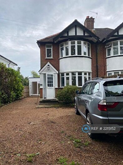 2 Bedroom Semi-Detached House To Rent In Farleigh Road, Warlingham, CR6