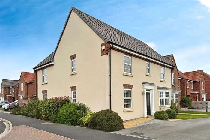 4 Bedroom Detached House For Sale In Lawrance Avenue, Anlaby, HU10