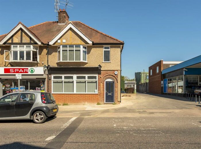 1 Bedroom Apartment To Rent In Hatfield Road, St. Albans, AL1