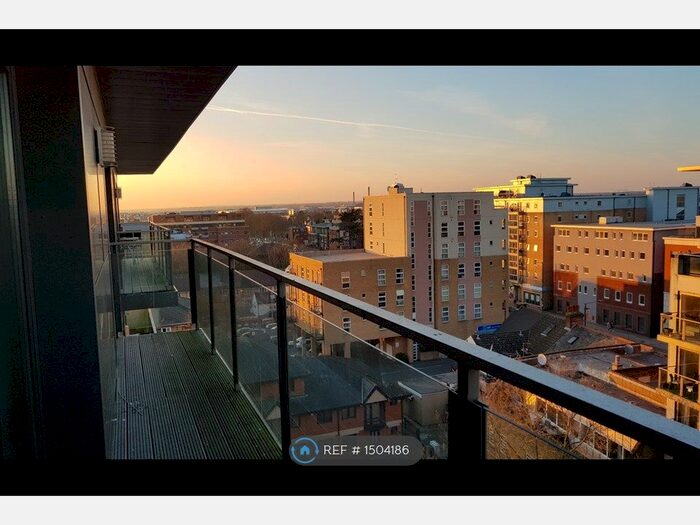 1 Bedroom Flat To Rent In High Street, Slough, SL1