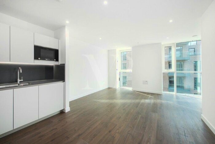 1 Bedroom Apartment To Rent In Hartingtons Court, Coster Avenue, London, N4