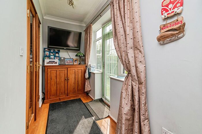 4 Bedroom Detached House For Sale In Halberton Drive, West Bridgford, Nottinghamshire, NG2