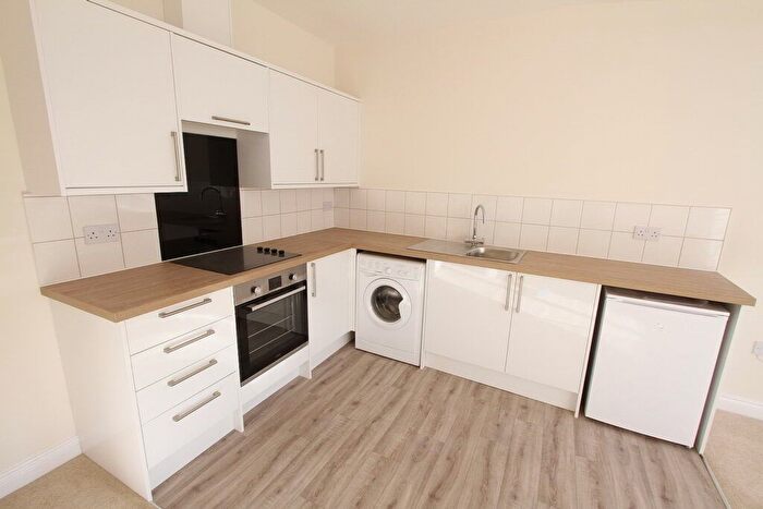 1 Bedroom Flat To Rent In Charter Mews, Castle Street, Banbury, Oxon, OX16