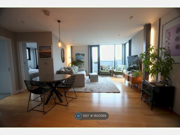 2 Bedroom Terraced House To Rent In Sandhurst Court, London, SW2