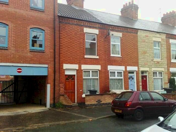 2 Bedroom Terraced House To Rent In Lansdowne Road, Leicester, LE2