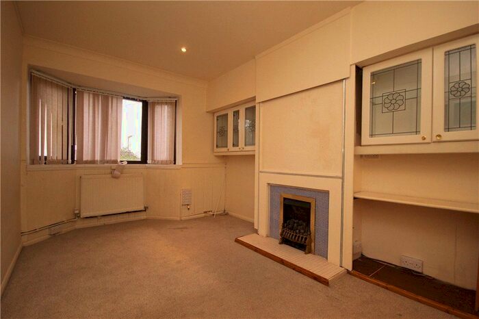 1 Bedroom Property To Rent In Woodside Road, Guildford, Surrey, GU2