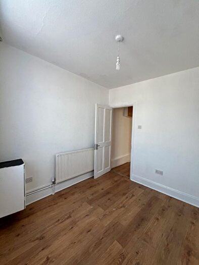 3 Bedroom Terraced House To Rent In Barking, IG11