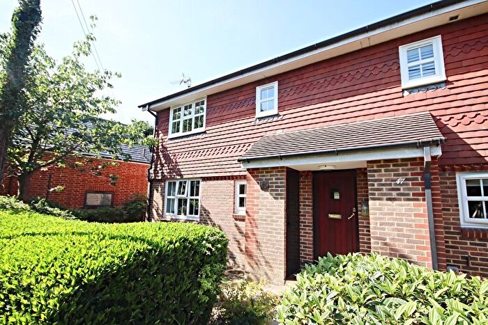 1 Bedroom Apartment For Sale In Rosehill, Billingshurst, RH14