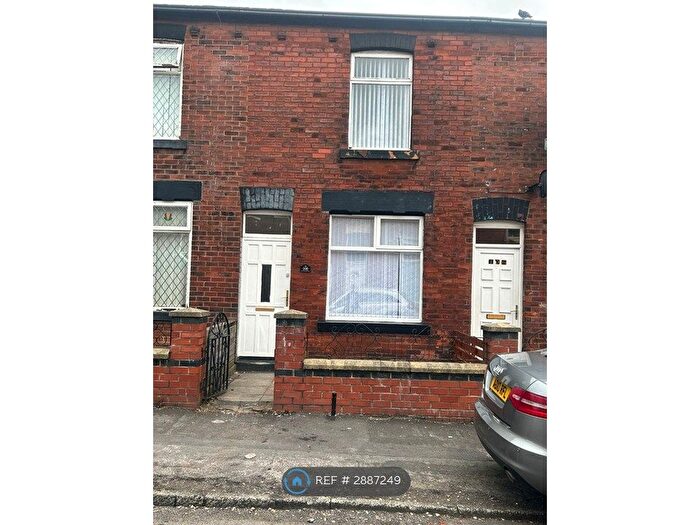 2 Bedroom Terraced House To Rent In Beverley Road, Bolton, BL1