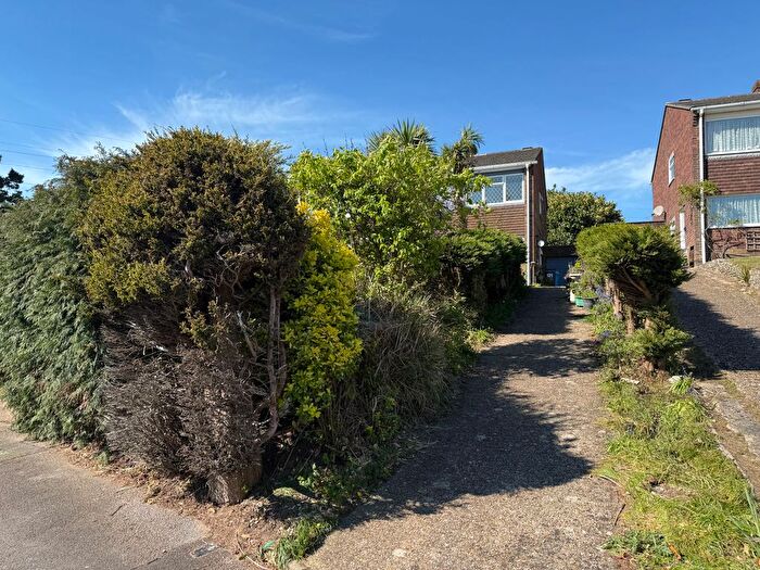 3 Bedroom Semi Detached House For Sale In Winston Avenue, Branksome, BH12