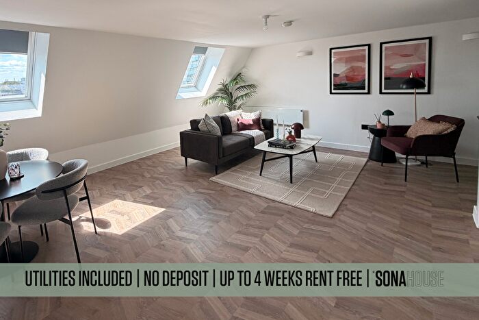 2 Bedroom Flat To Rent In Sona House, Manchester, M12