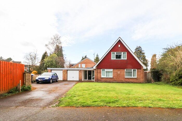 4 Bedroom Detached House For Sale In Lodge Avenue, Collingtree, Northampton, NN4