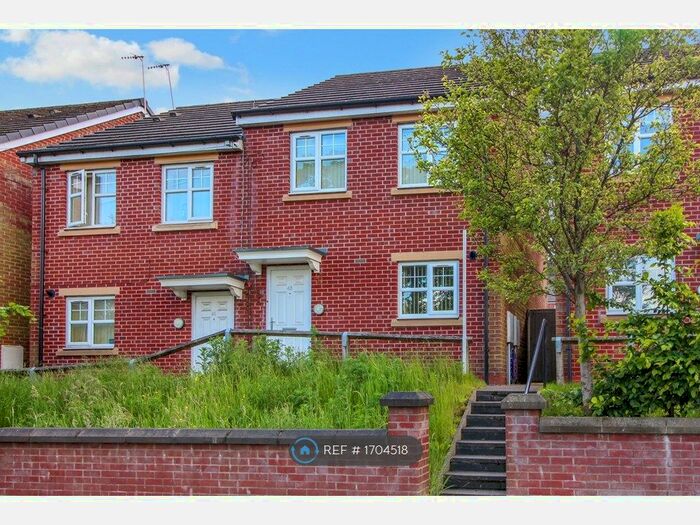 3 Bedroom Semi-Detached House To Rent In Oxford Road, Stoke-On-Trent, ST6