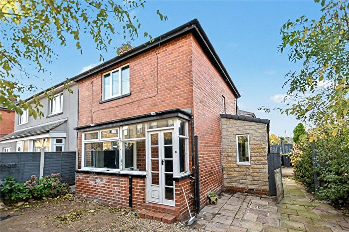 3 Bedroom Semi-Detached House For Sale In Dartmouth Avenue, Morley, Leeds, West Yorkshire, LS27