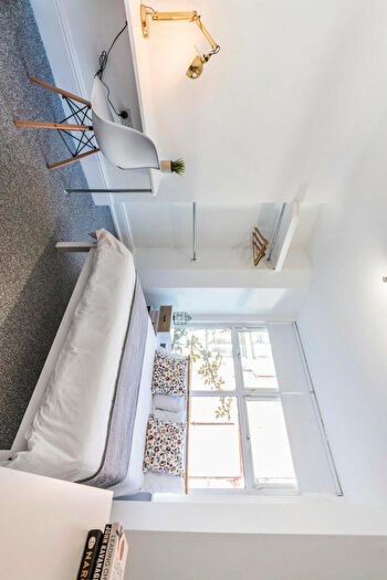 6 Bedroom House To Rent In Brookfield Place, Leeds, LS6