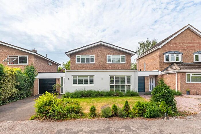 3 Bedroom House For Sale In Fox Dale, Stamford, PE9