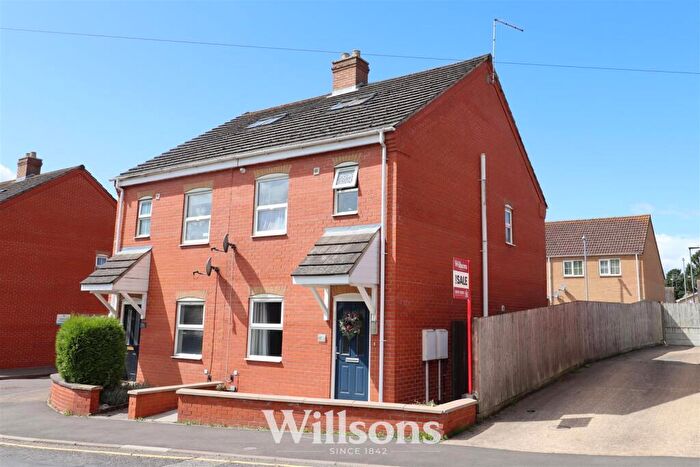 3 Bedroom Semi-Detached House For Sale In Boston Road, Spilsby, PE23