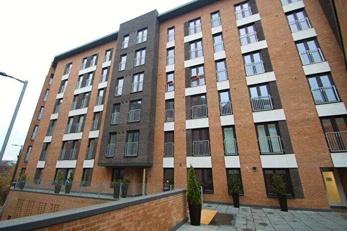 2 Bedroom Flat To Rent In Bell Street, Gallowgate, G4