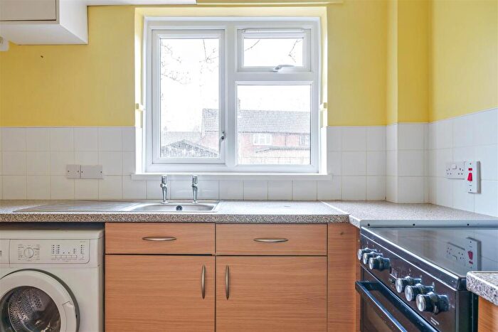 2 Bedroom Detached Bungalow For Sale In Coronation Close, Pewsey, SN9