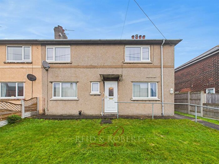 3 Bedroom Property For Sale In Rhosrhedyn, Southsea, Wrexham, LL11