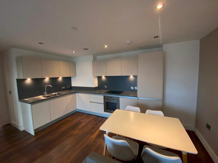 2 Bedroom Flat To Rent In Ordsall Lane, Salford, M5