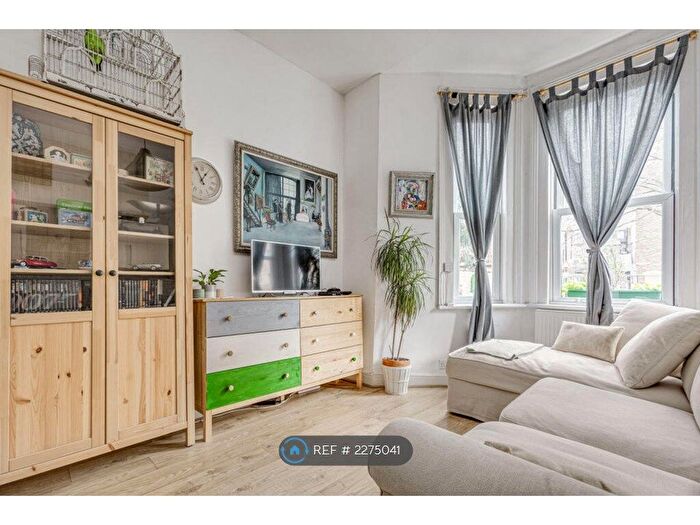 1 Bedroom Flat To Rent In Brighton Terrace, London, SW9