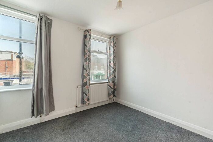 1 Bedroom Flat To Rent In Victoria Road, Ruislip Manor, Ruislip, HA4