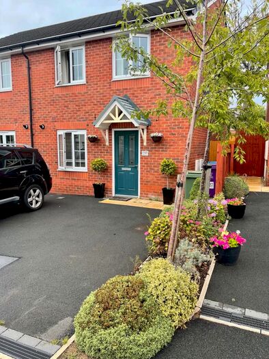 3 Bedroom Semi-Detached House To Rent In Borromeo Close, Liverpool, L17