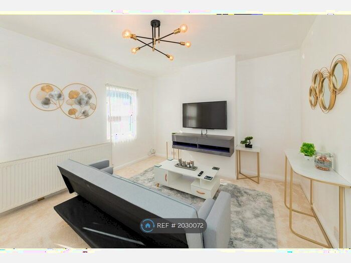 1 Bedroom Flat To Rent In Waldeck Street, Reading, RG1