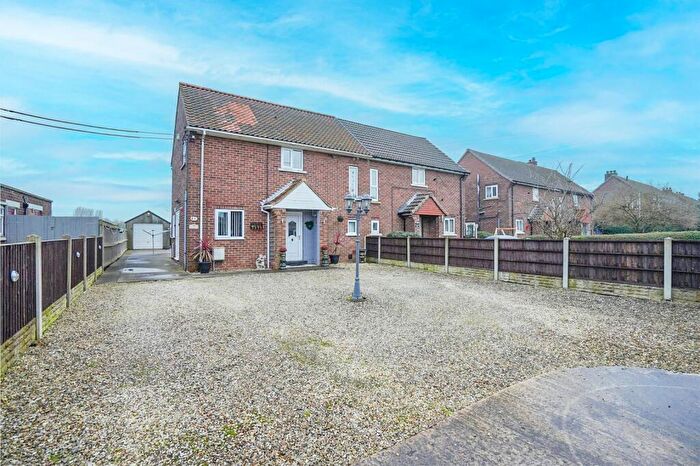 3 Bedroom Semi-Detached House For Sale In Woodgarth Villas, Oxmarsh Lane, New Holland, North Lincolnshire, DN19