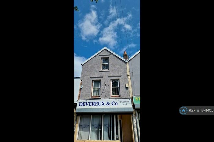 3 Bedroom Maisonette To Rent In High Street, Shirehampton, Bristol, BS11