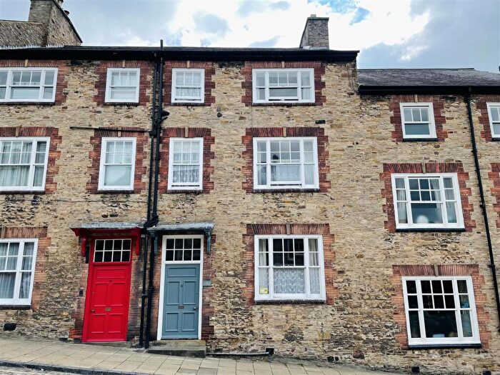 5 Bedroom Character Property For Sale In Frenchgate, Richmond, DL10