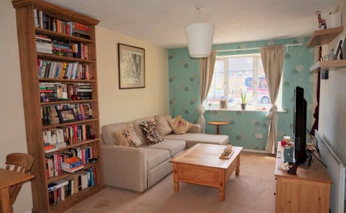 2 Bedroom Flat To Rent In Baring Road, Lee, London SE12