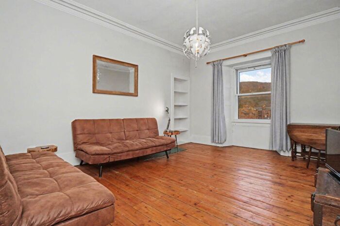 2 Bedroom Flat For Sale In / Montague Street, Edinburgh, EH8