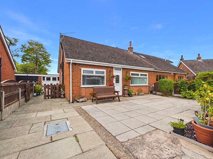 2 Bedroom Semi-Detached Bungalow For Sale In Everard Close, Scarisbrick, L40