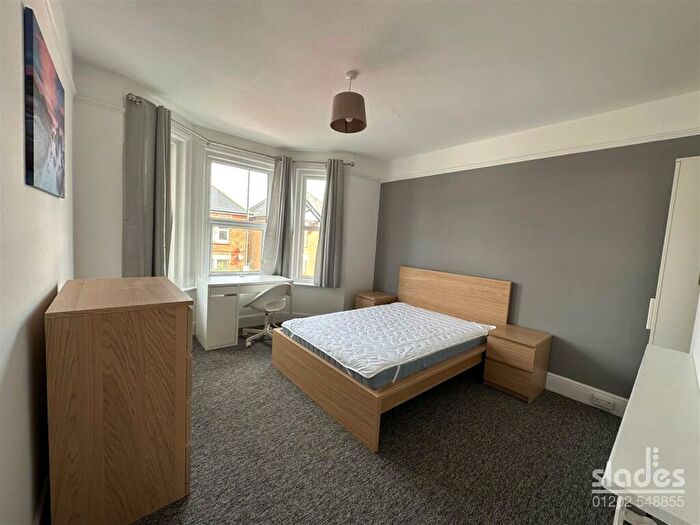 6 Bedroom Detached House To Rent In Alma Road, Winton, BH9