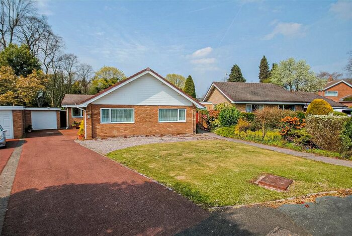 3 Bedroom Detached Bungalow To Rent In Brookwood Close, Walton, Warrington, WA4