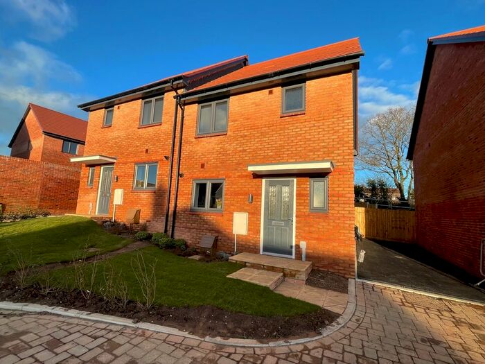 3 Bedroom Property To Rent In Dyer Close, Stoke Gifford, Bristol, BS34