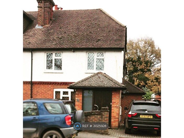 3 Bedroom Semi-Detached House To Rent In Send Road, Send, GU23