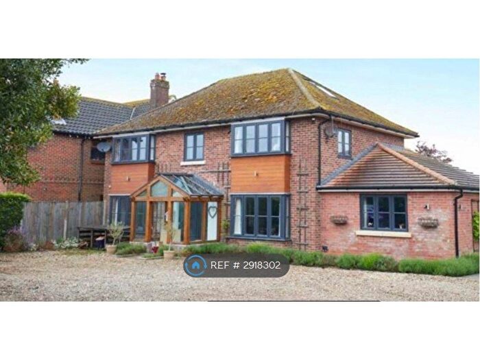 5 Bedroom Detached House To Rent In Fakenham Road, Briston, NR24