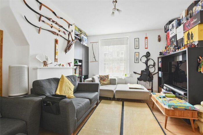 3 Bedroom Flat To Rent In Stanfield House, - Frampton Street, London, NW8