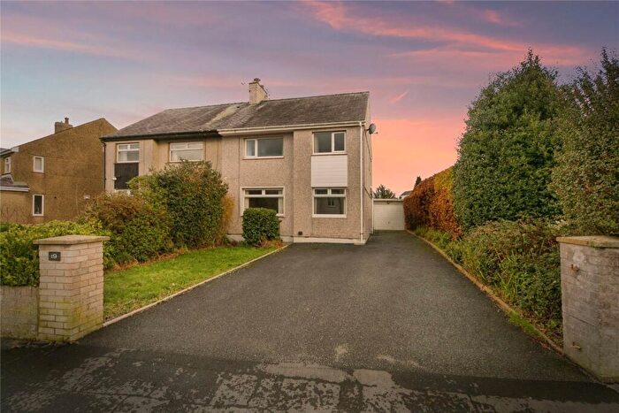 3 Bedroom Semi Detached House For Sale In Bryn Eithinog, Bangor, Gwynedd, LL57