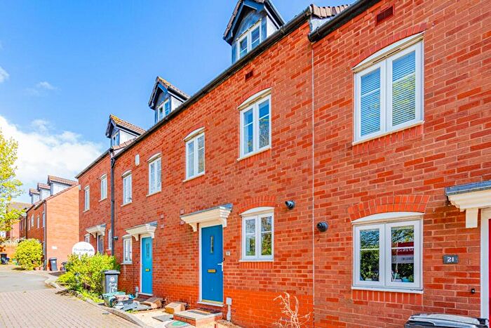 3 Bedroom House To Rent In Jenny Lane, Bristol, BS10